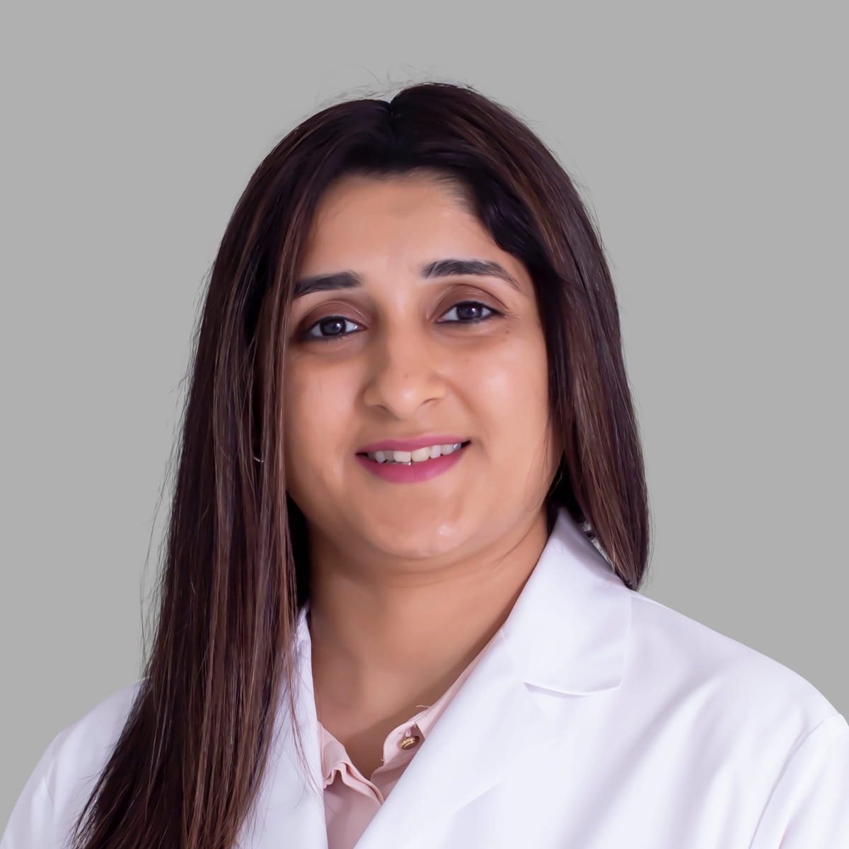 A friendly image of Nayab Dhanani, MD